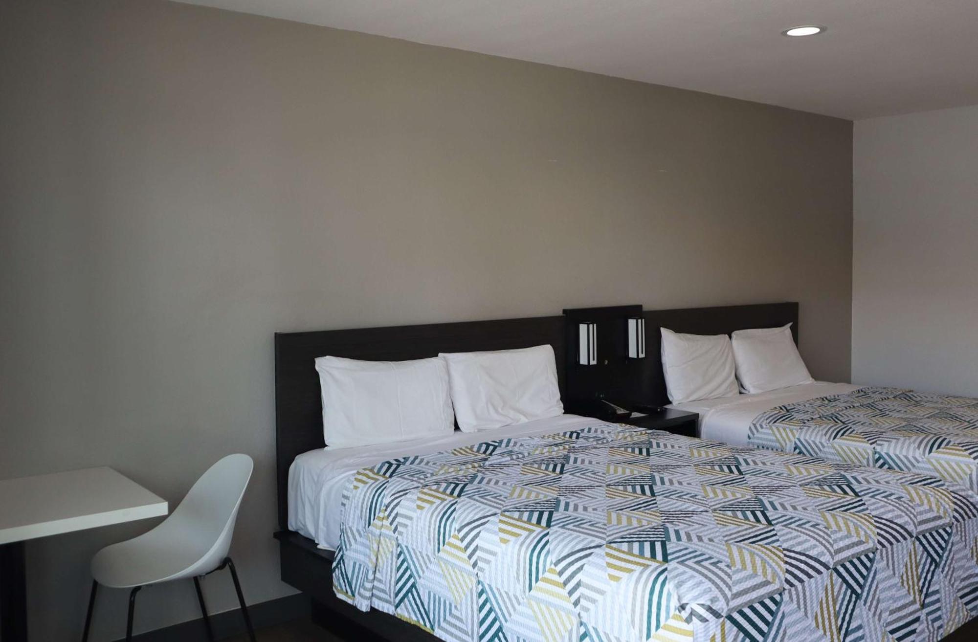 Hotel 6-san Diego, Ca - Southbay 2*